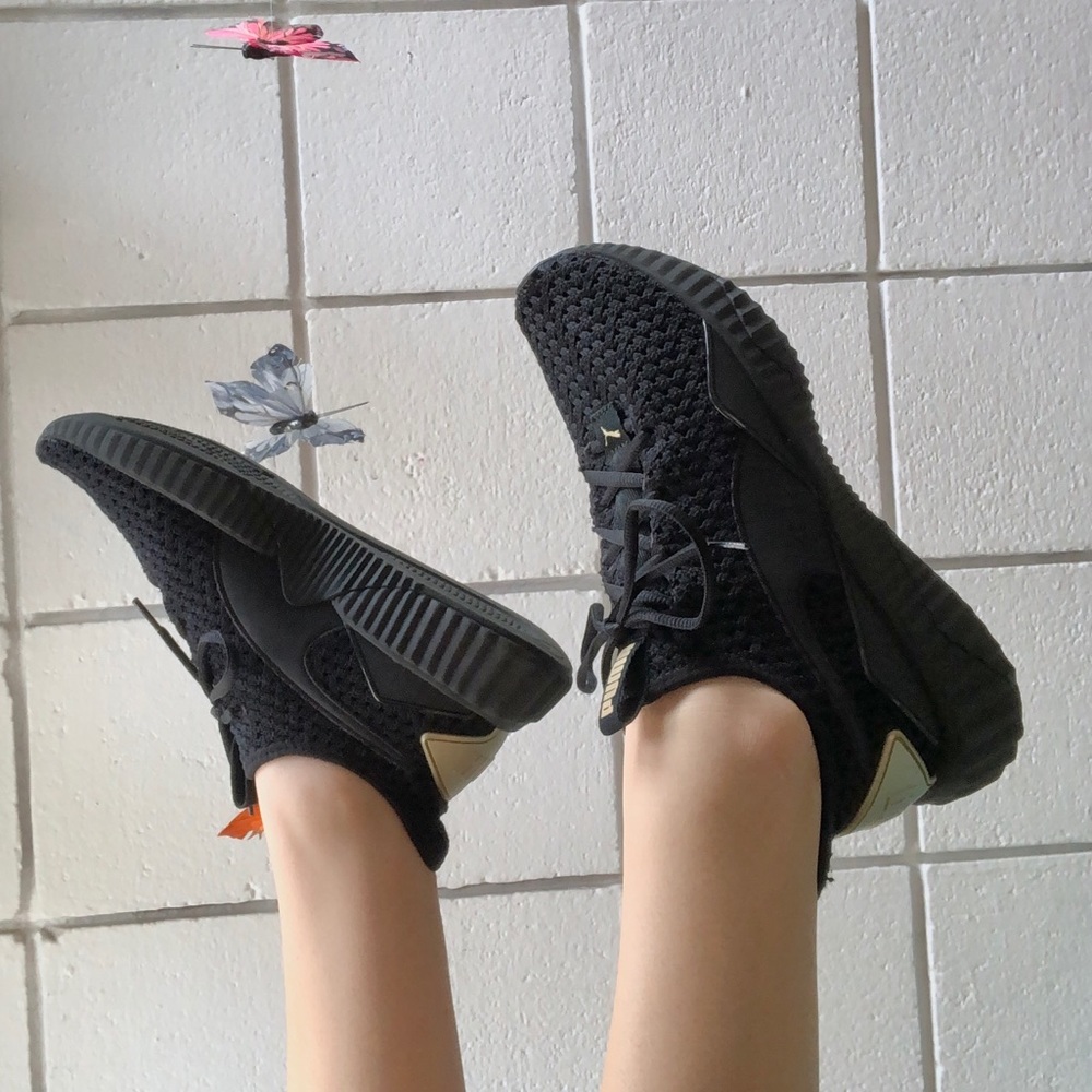 black and gold puma sneakers!